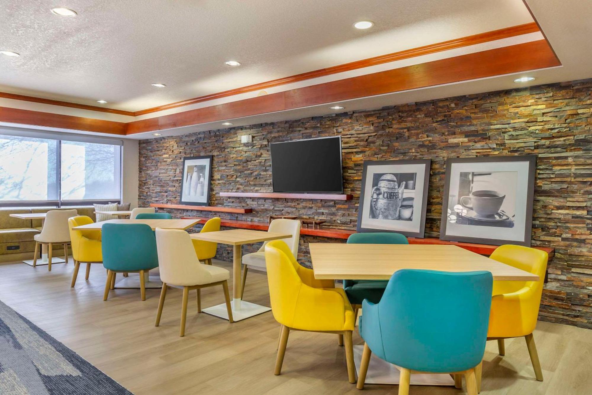 Comfort Inn & Suites Rapid City Near Mt Rushmore Exteriér fotografie
