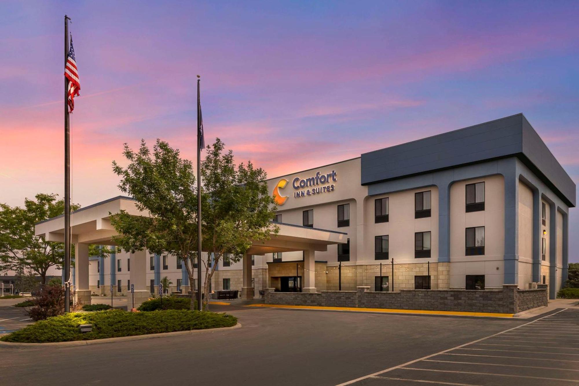 Comfort Inn & Suites Rapid City Near Mt Rushmore Exteriér fotografie